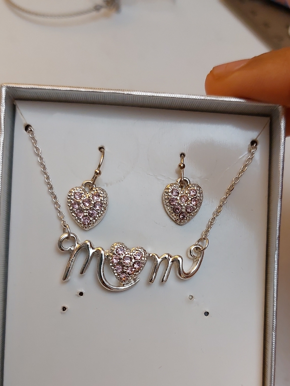 Mom Genuine Crystal Earrnings And Necklace Set - Picture 2 of 5